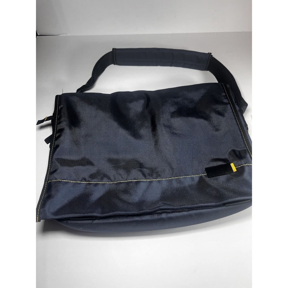 Targus Notebook Laptop Computer Messenger Bag Navy Blue / Yellow Accents Travel‎